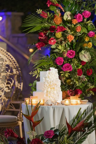 Vintage Hawaiian inspired wedding