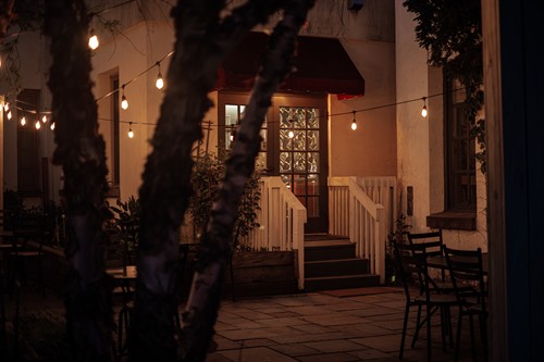 The Lounge - Night 