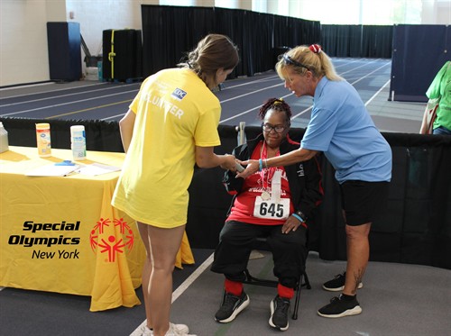 Did you know Special Olympics NY provides free health screens and more for our athletes?