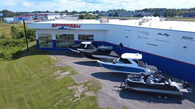 MarineMax