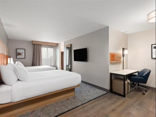 Studio Suite Two Queen Beds with desk space  Studio Suite Two Queen Beds with desk space