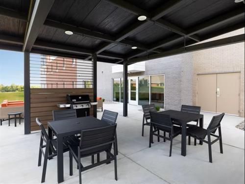 2 Gas Grills in the outdoor Gazebo 2 Gas Grills in the outdoor Gazebo