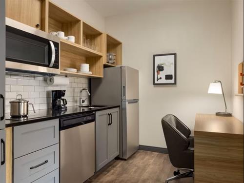 Studio Suite Full Kitchenette Studio Suite Full Kitchenette