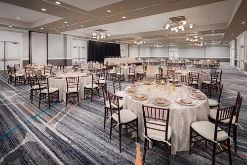 With 19,000sqft of indoor and outdoor space, our team can help plan your next event to perfection. 