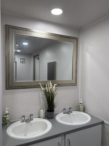 Gallery Image 8_station_simple_sink.jpg