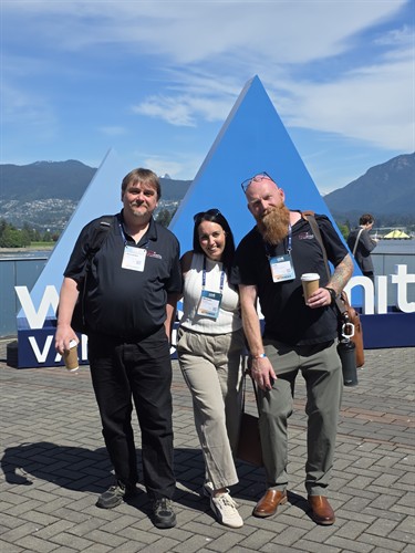 Intraworks team members. We offer Managed IT & Data Centre Services for Vancouver Island Businesses.