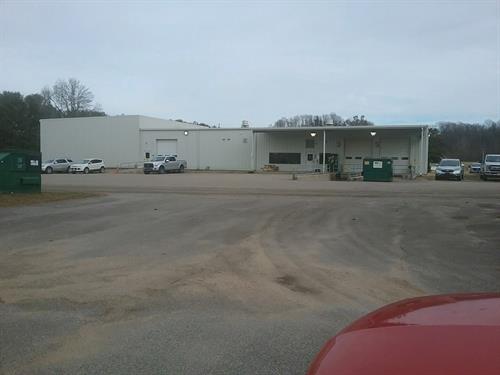 10,000 sq ft building for lease