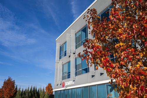 Gallery Image Sorren_RibbonCutting_Meridian_258.jpg