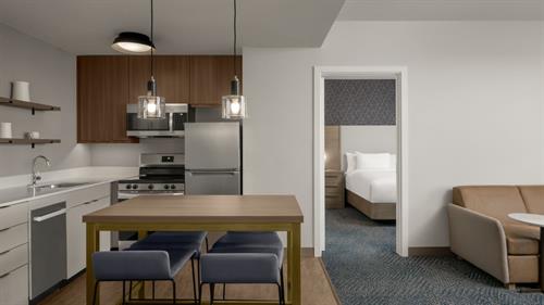 Gallery Image One_Bedroom_Suite_5.jpg