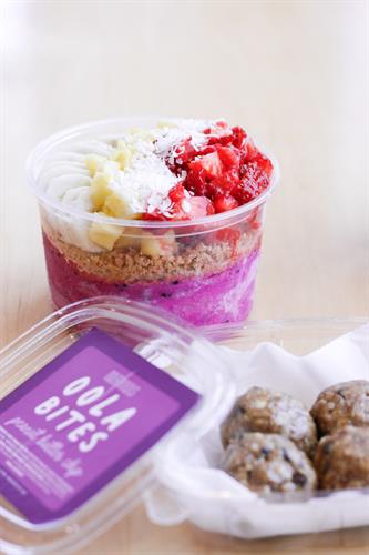 Oola's Pitaya Bowl + Oola Bites
