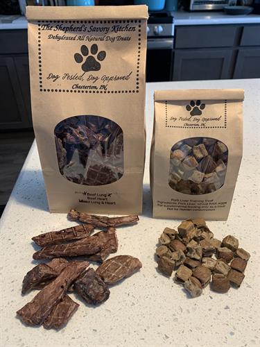 Dehydrated Beef Lung & Pork Liver Training Treats 