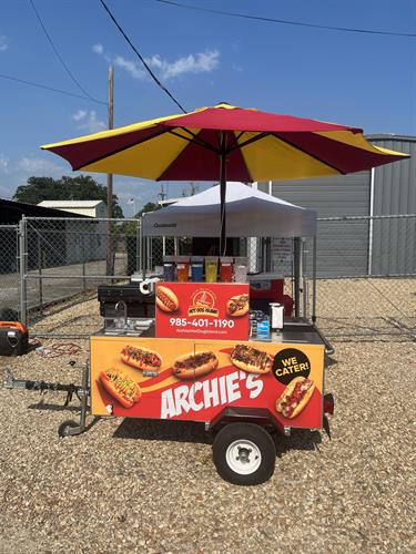Gallery Image Archie's_Hot_Dog_Cart.jpg