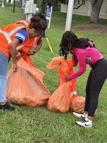 Teamwork Makes the Dream Work: The South Shore Zetas are rolling up their sleeves and putting service into action, one bag at a time!