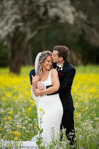 Bride and groom in the mustart fields Gilroy CA 