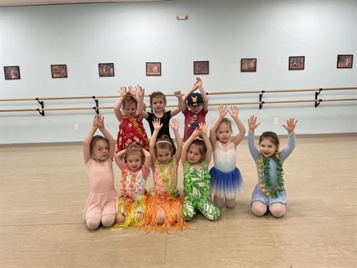 Gallery Image 670420426_982059600831353_1471925584134162981_n.jpg