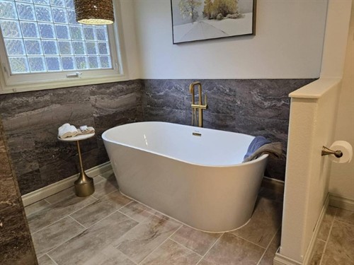 Gallery Image palisade-tile-walk-in-shower-soaking-tub-traverse-city.jpg