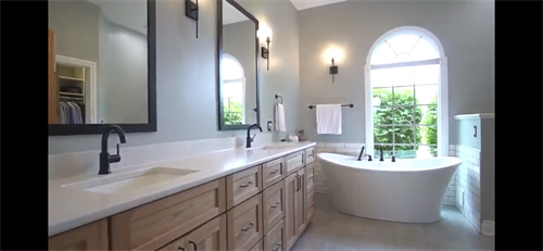 Gallery Image IMG_5876.PNG