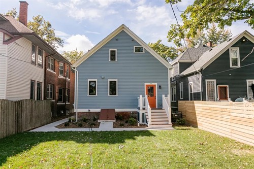 Gallery Image Rear_Exterior.jpeg