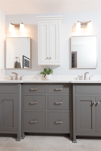 Gallery Image Benson_2511_Overlook_Dr_Bloomington_06232020_Lisa_Lardy_Photography-7530.jpg