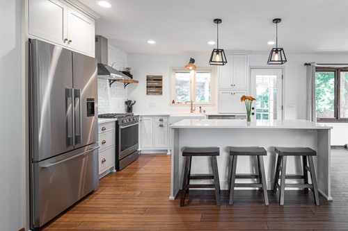 Gallery Image Stoll_6521_Tingdale_Ave_Edina_06232020_Lisa_Lardy_Photography-7662crop.jpg