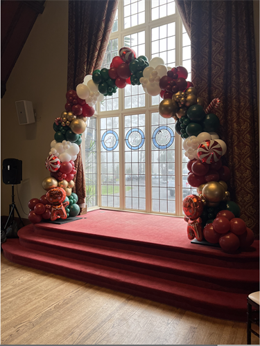 Berkeley Country Club Community Event Balloon Arch