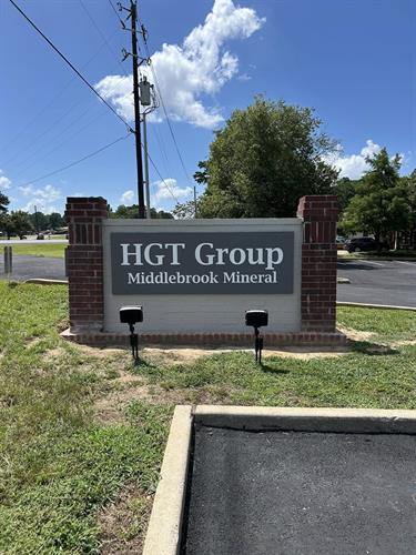 Simple but classic aluminum pan sign with high performance vinyl lettering