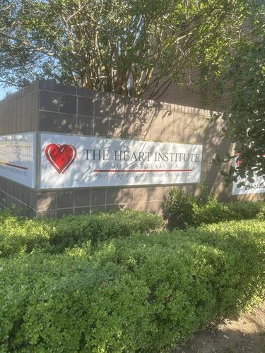 Simple but classic aluminum pan signs with high performance cut vinyl graphics and lettering.