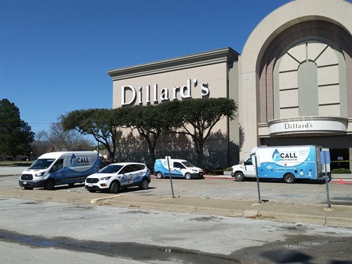 Gallery Image Trucks_at_Dillards.jpg