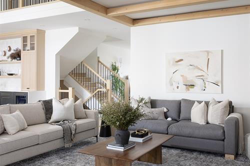 Gallery Image Living_Room_(14).jpg