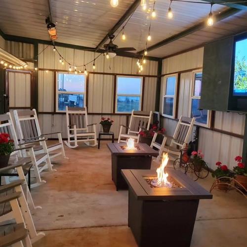 Gallery Image 1_BB_Indoors.jpg