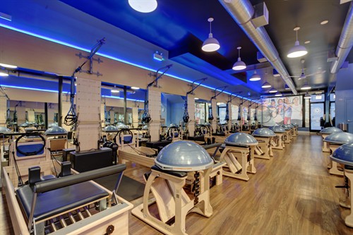 Gallery Image Club_Pilates_Lakeview_(004).jpg