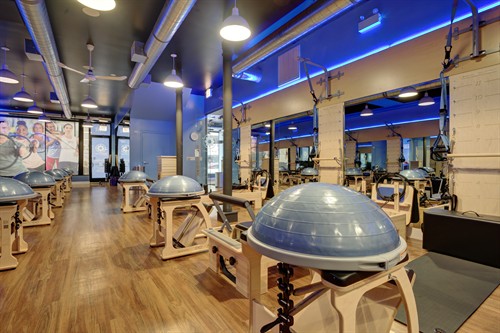 Gallery Image Club_Pilates_Lakeview_(005).jpg