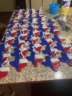 We create meaningful & unique gifts!