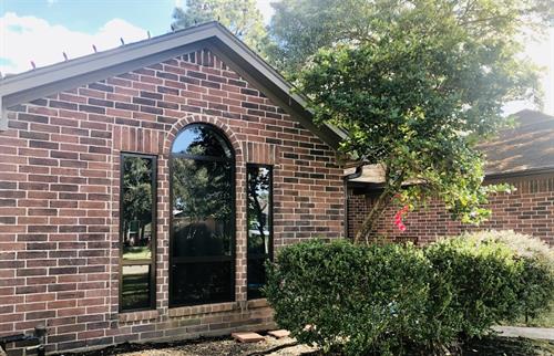 Bronze aluminum replacement windows Bronze aluminum replacement windows