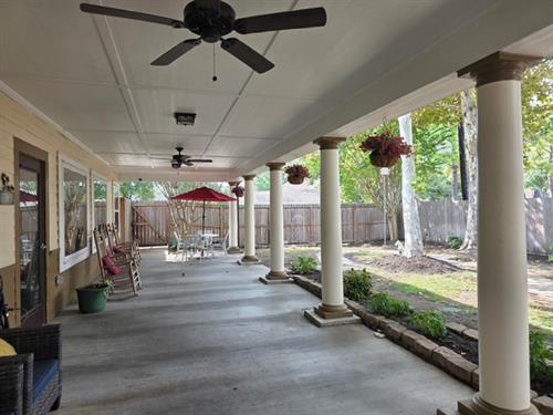 Gallery Image CopperbrookBackPorch.jpeg