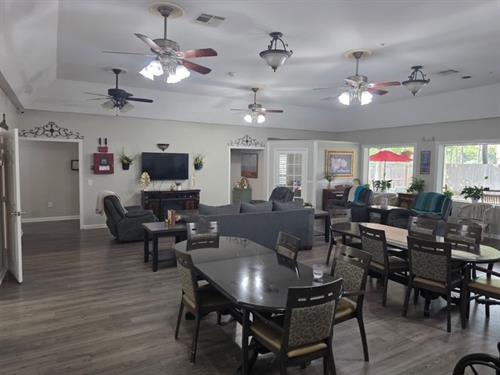 Gallery Image CopperbrookLivingDining.jpeg