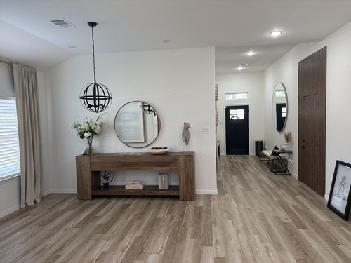 Gallery Image IMG_6020.jpeg