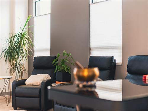 Gallery Image 13-web-or-mls-Vitae2025-13.jpg