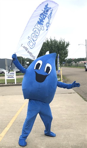 Gallery Image Splash.jpeg