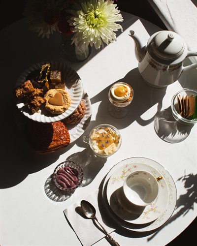 Gallery Image Florosa_tea_party_in_Charlottesville.jpg