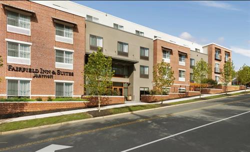 Fairfield Inn & Suites Charlottesville Downtown - 401 Cherry Avenue, Charlottesville, VA 22903