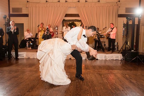 A first dance worth watching. We build wedding choreography around your song, your dress and your comfort level.