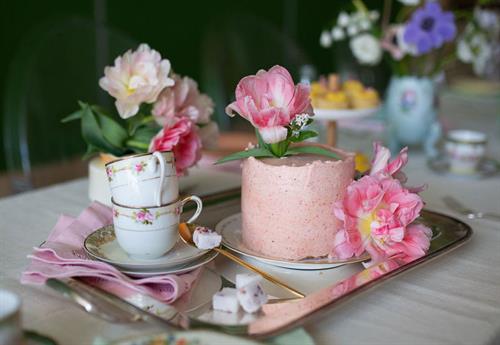 Gallery Image private_event_cakebloom_Lindsey_Zovko_Photography.jpg Gallery Image private_event_cakebloom_Lindsey_Zovko_Photography.jpg