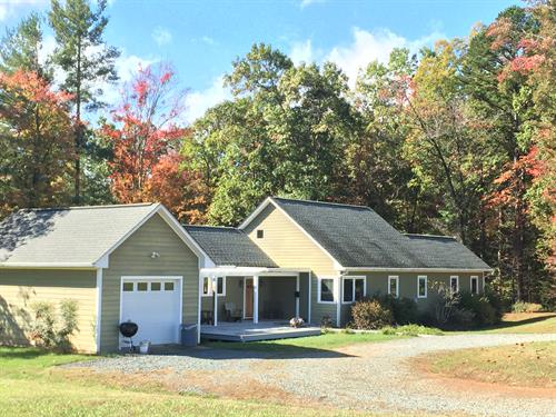 Gallery Image Montfair-Beauchamp-Exterior-11-_House_Fall-_Virginia.org.jpg