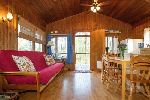 Gallery Image X4_Loblolly_Cottage_Livingroom_12000.jpg