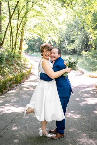 Gallery Image 2025-05-30_COUPLES-PORTRAITS_Jax-and-Dani-Wedding_Forest-Hill-Park-042_websize.jpg