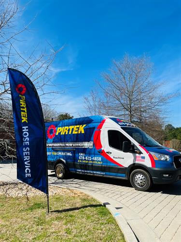 24/7 Mobile Service for fast on-site hydraulic & industrial hose replacement