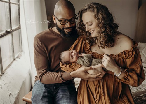 Gallery Image calhoun-newborn-photographerCLR_(31).jpg