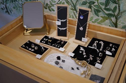 Gallery Image DO01000903.JPG