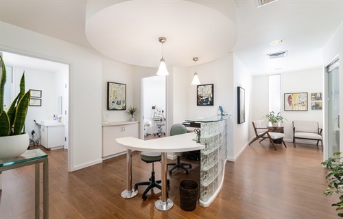 Gallery Image Health_2_O_Office_Space-14.jpeg